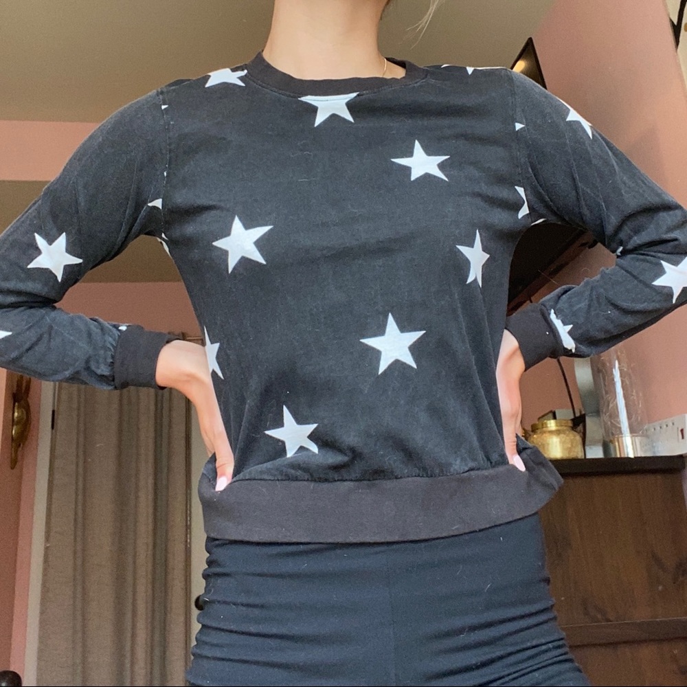 Missguided Black and White Star Long Sleeve ⭐️